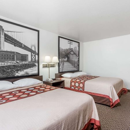 Super 8 By Wyndham Prince Frederick Exterior foto