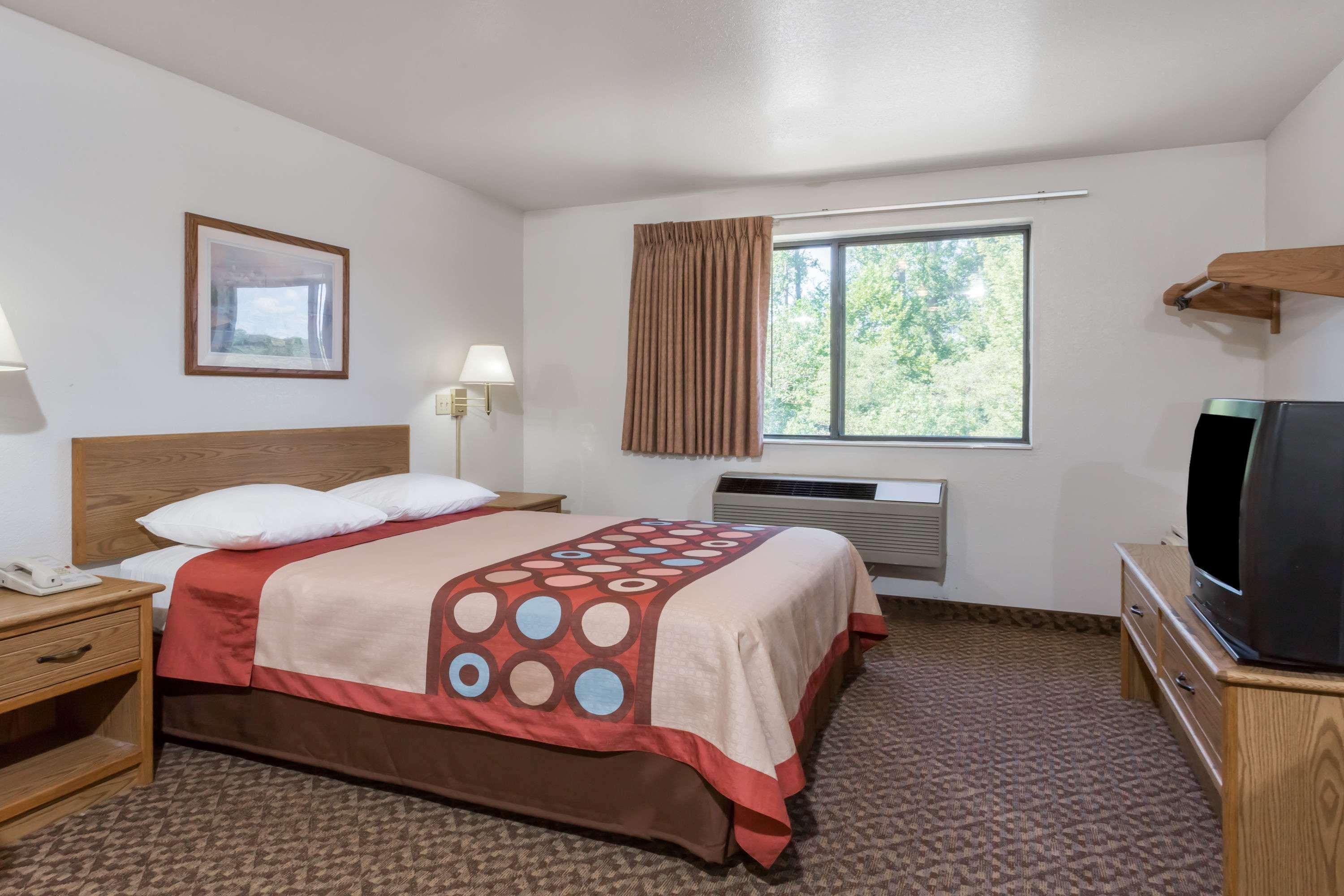 Super 8 By Wyndham Prince Frederick Exterior foto